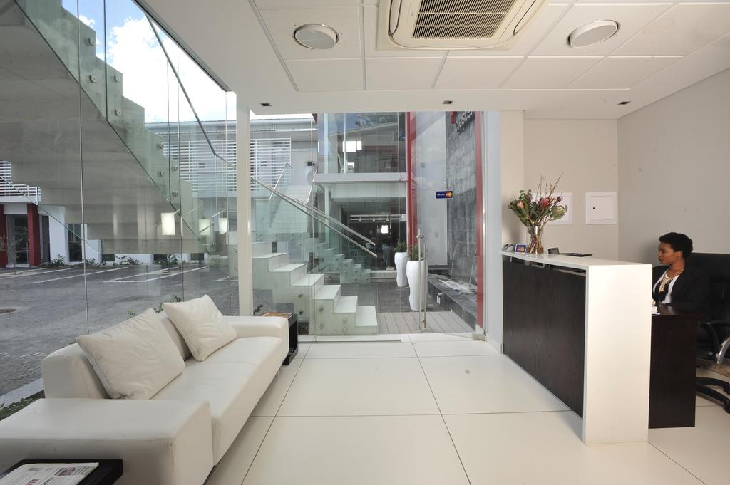 Urban Oasis Apartments At Paragon Windhoek Luaran gambar